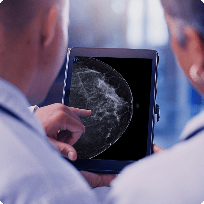Medical-staff-looking-at-tablet
